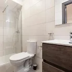 Lovely Modern Large Spacious With 7br & Wifi By 360 Estates Lejlighed