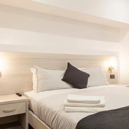 Lovely Modern Large Spacious With 7br & Wifi By 360 Estates Msida