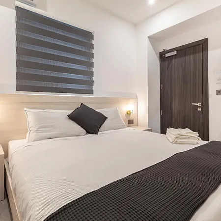 Lovely Modern Large Spacious With 7br & Wifi By 360 Estates Appartamento Msida