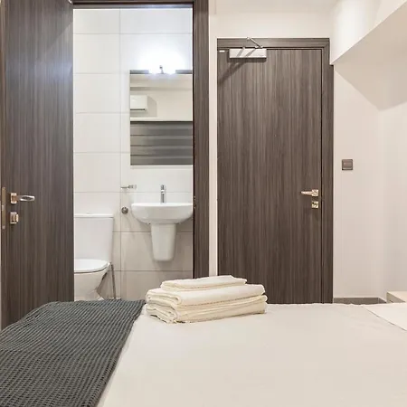 Apartamento Lovely Modern Large Spacious With 7br & Wifi By 360 Estates Msida