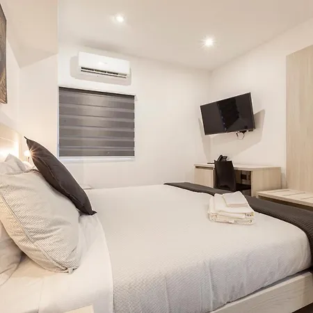 Lovely Modern Large Spacious With 7br & Wifi By 360 Estates *