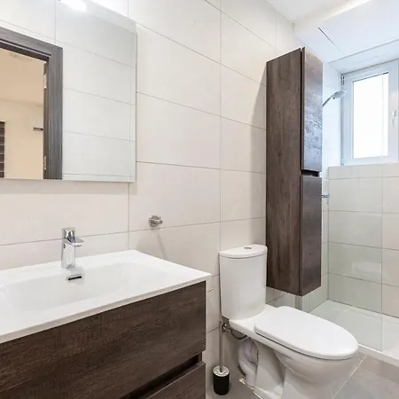 Apartamento Lovely Modern Large Spacious With 7br & Wifi By 360 Estates