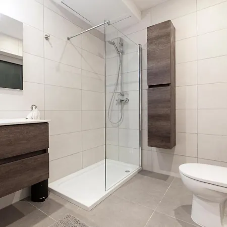 Lovely Modern Large Spacious With 7br & Wifi By 360 Estates Apartamento *