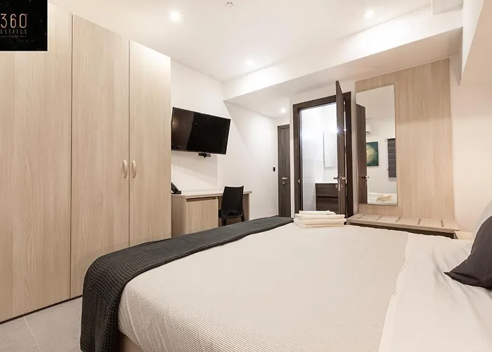 公寓 Lovely Modern Large Spacious With 7br & Wifi By 360 Estates