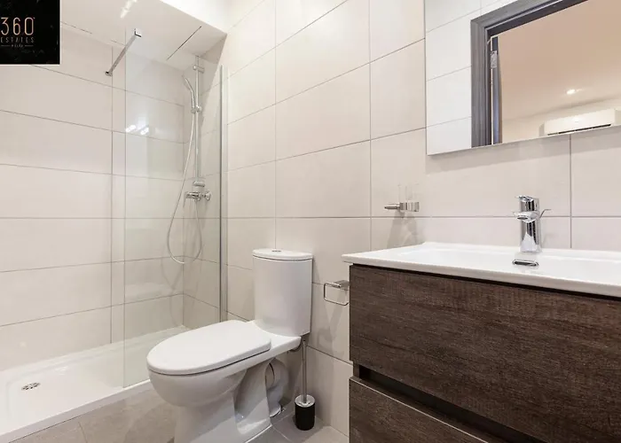 Lovely Modern Large Spacious With 7br & Wifi By 360 Estates 公寓