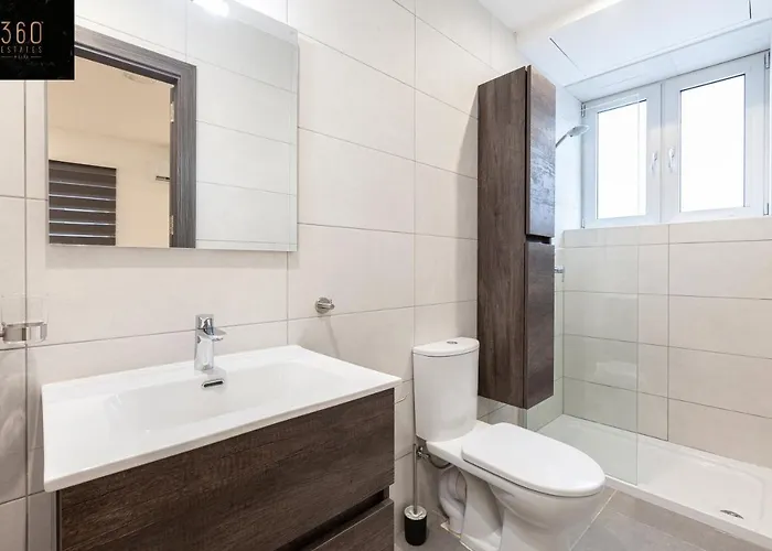 公寓 Lovely Modern Large Spacious With 7br & Wifi By 360 Estates