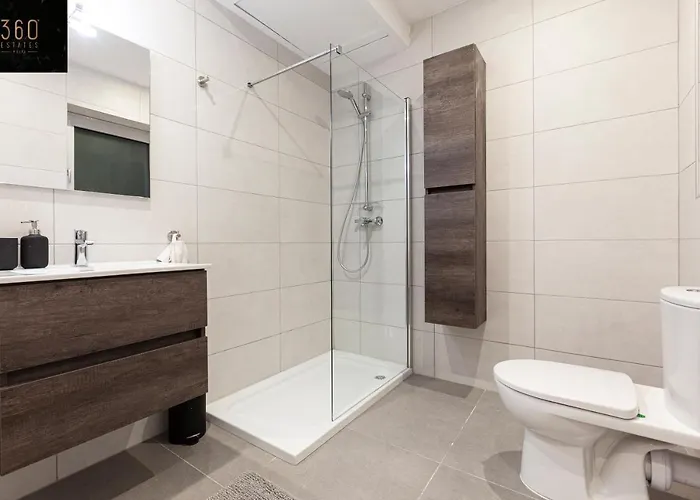 Lovely Modern Large Spacious With 7br & Wifi By 360 Estates 公寓 *